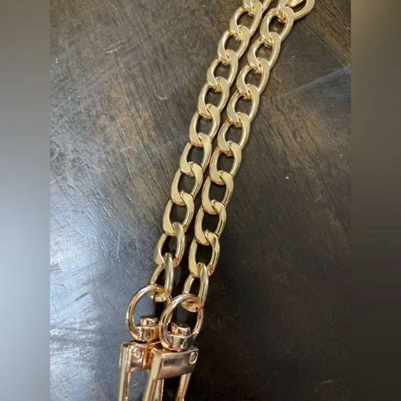 #321 Louis Vuitton lock and key with aftermarket chain - Picture 2 of 4